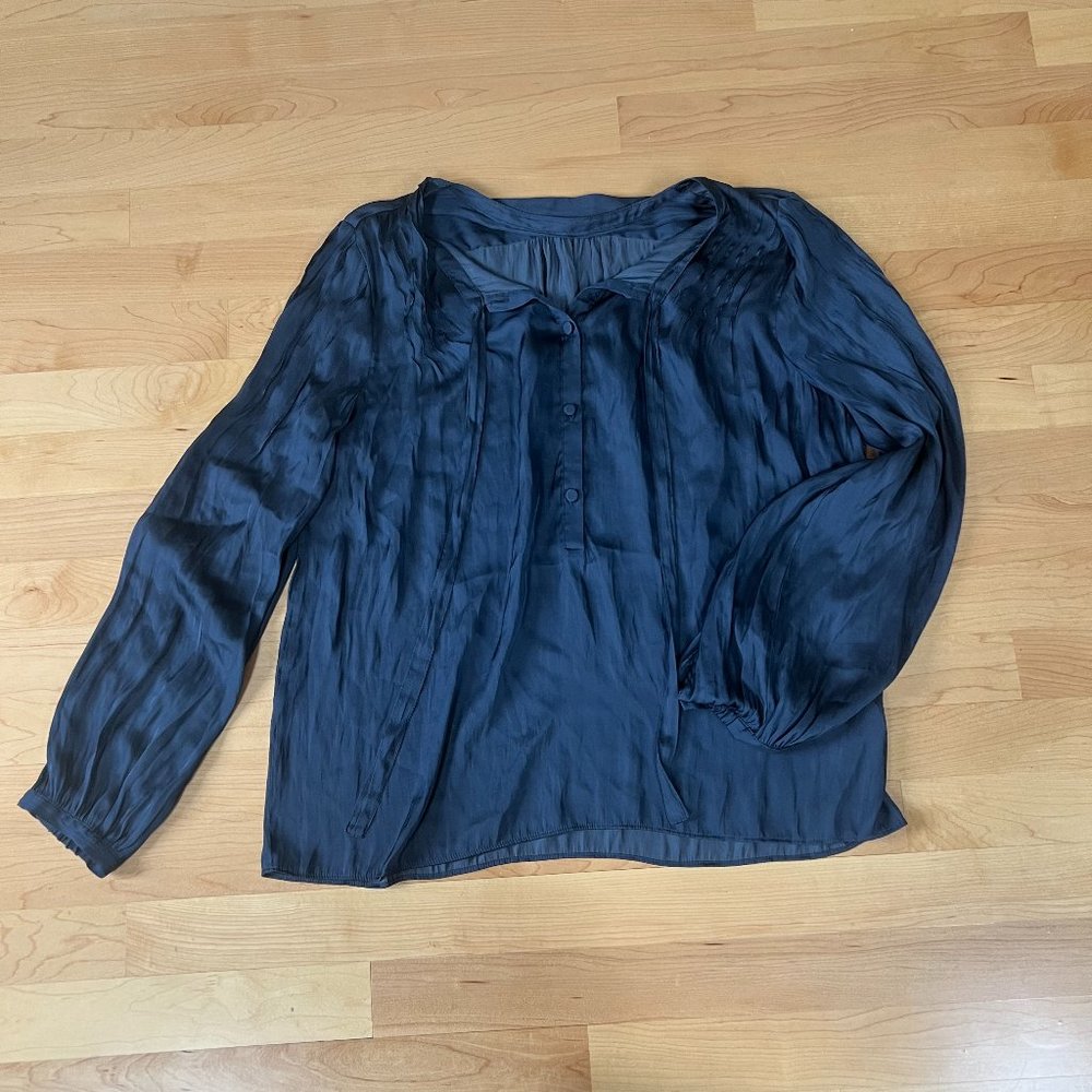 J. CREW Navy Long-Sleeved Button Up Blouse- MEDIUM